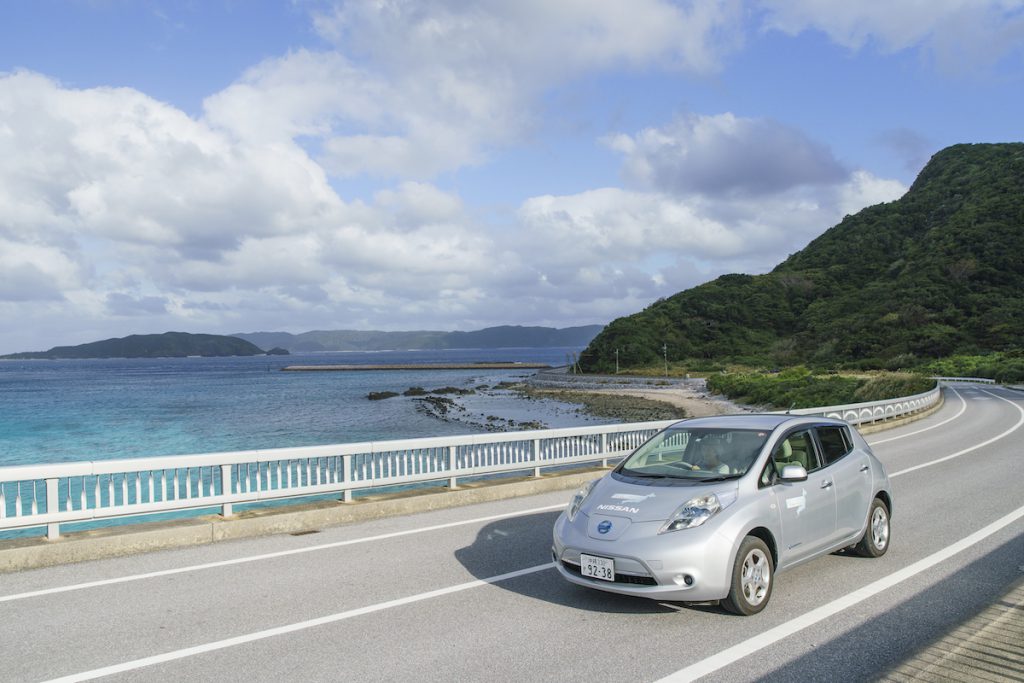 日産leaf 日本の島々 美しい島を守り 停電知らずの島暮らし Pr Ritokei 離島経済新聞